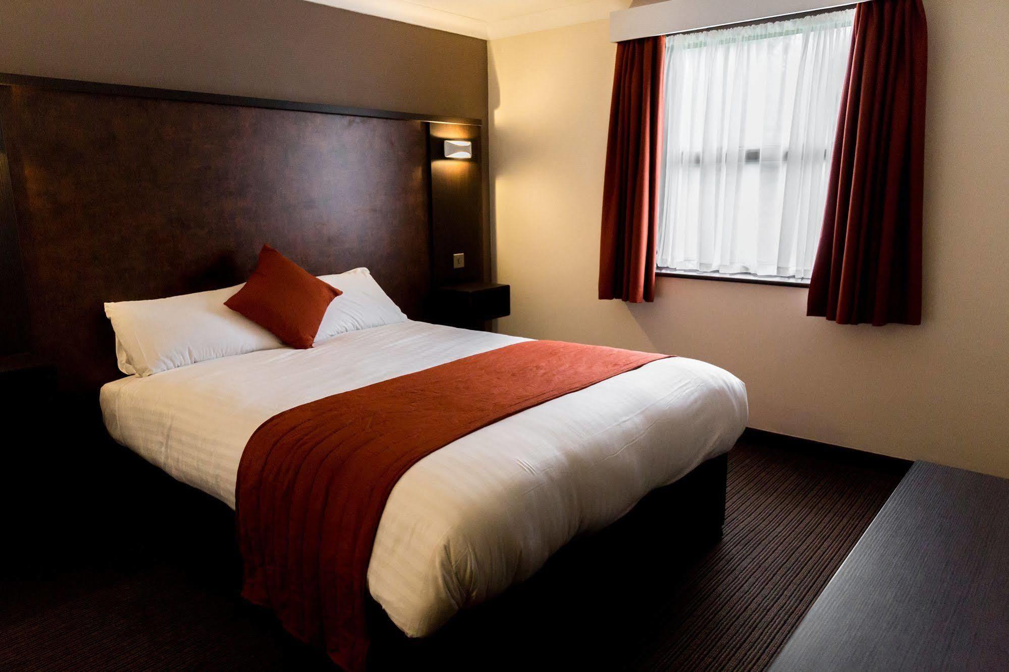 Dragonfly Hotel كول شيستر المظهر الخارجي الصورة